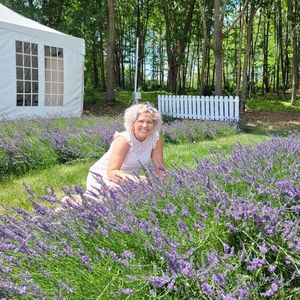 Meet your Posher, Cindy